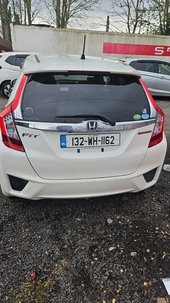 Honda Fit 2013 - Image 2