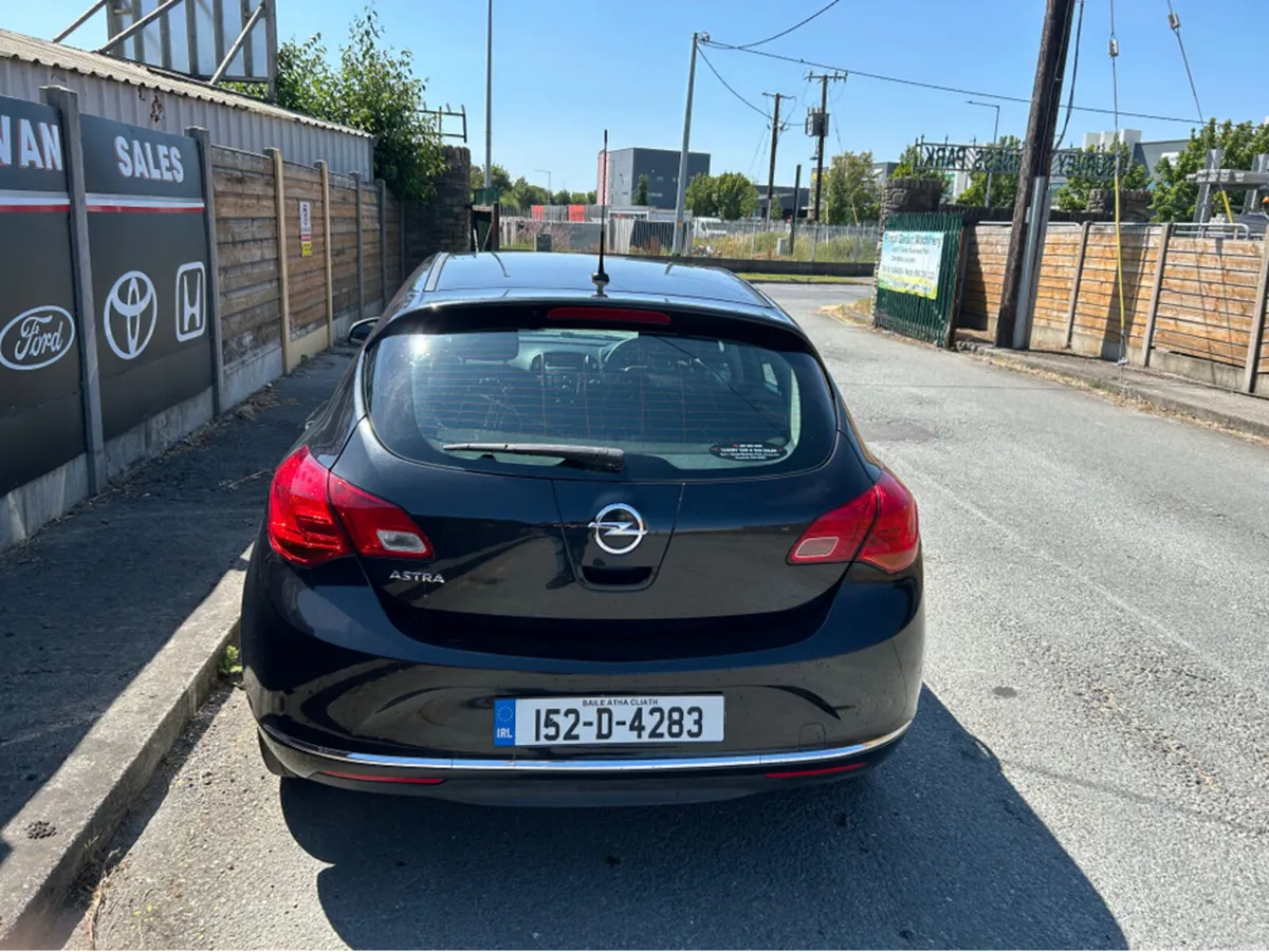 Opel Astra E 1.4 100PS 5DR - Image 5