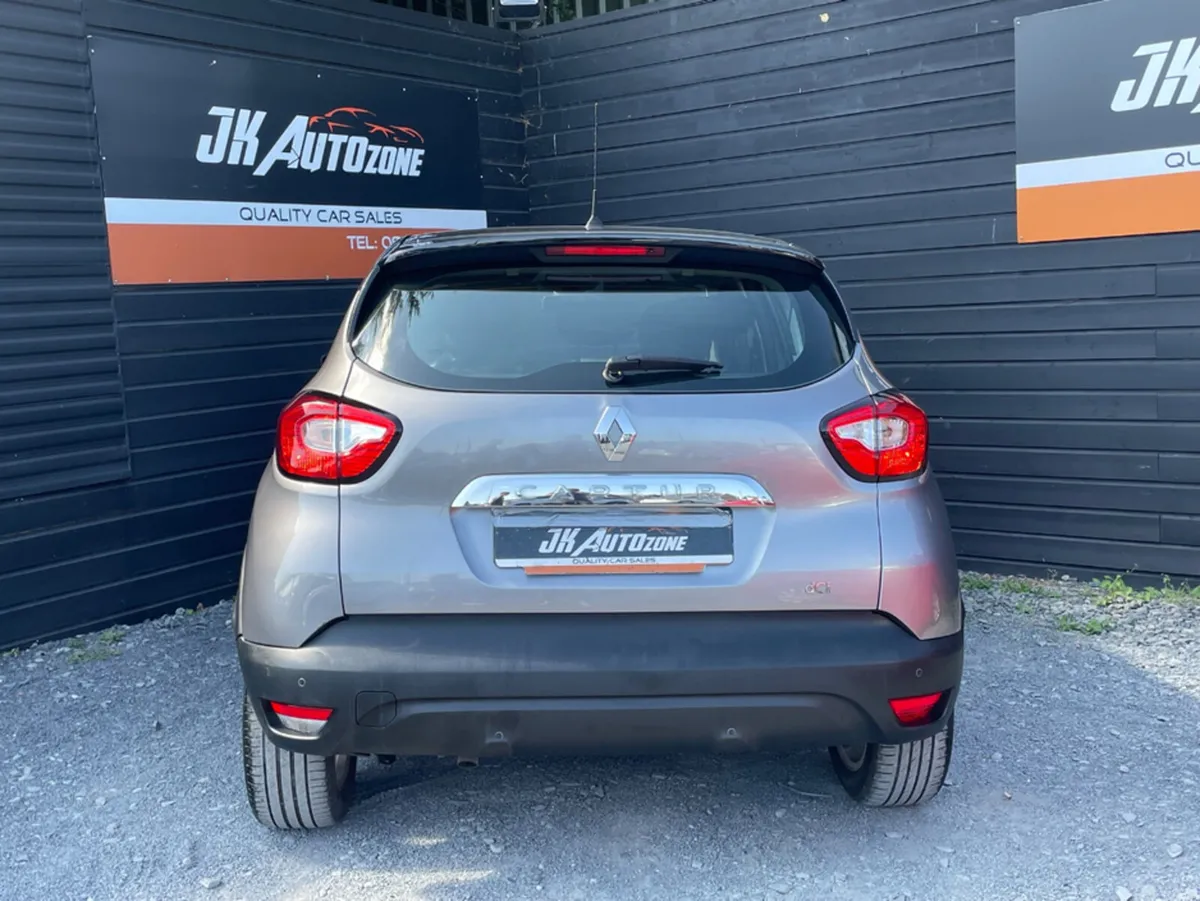 Renault Captur INTENSE 1.5 DCI 90 EU6M 4DR - Image 5