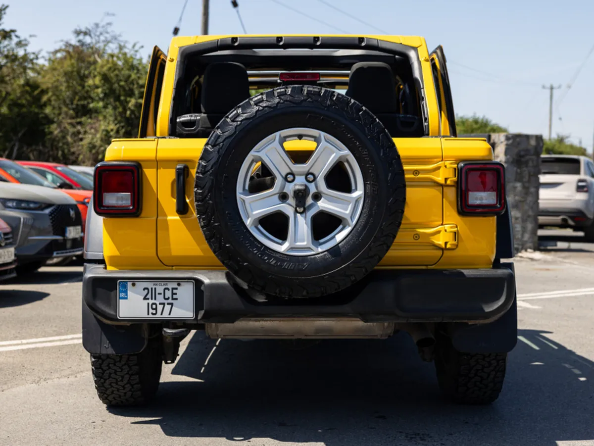Jeep Wrangler SPORT UTILITY 5DR AUTO - Image 5