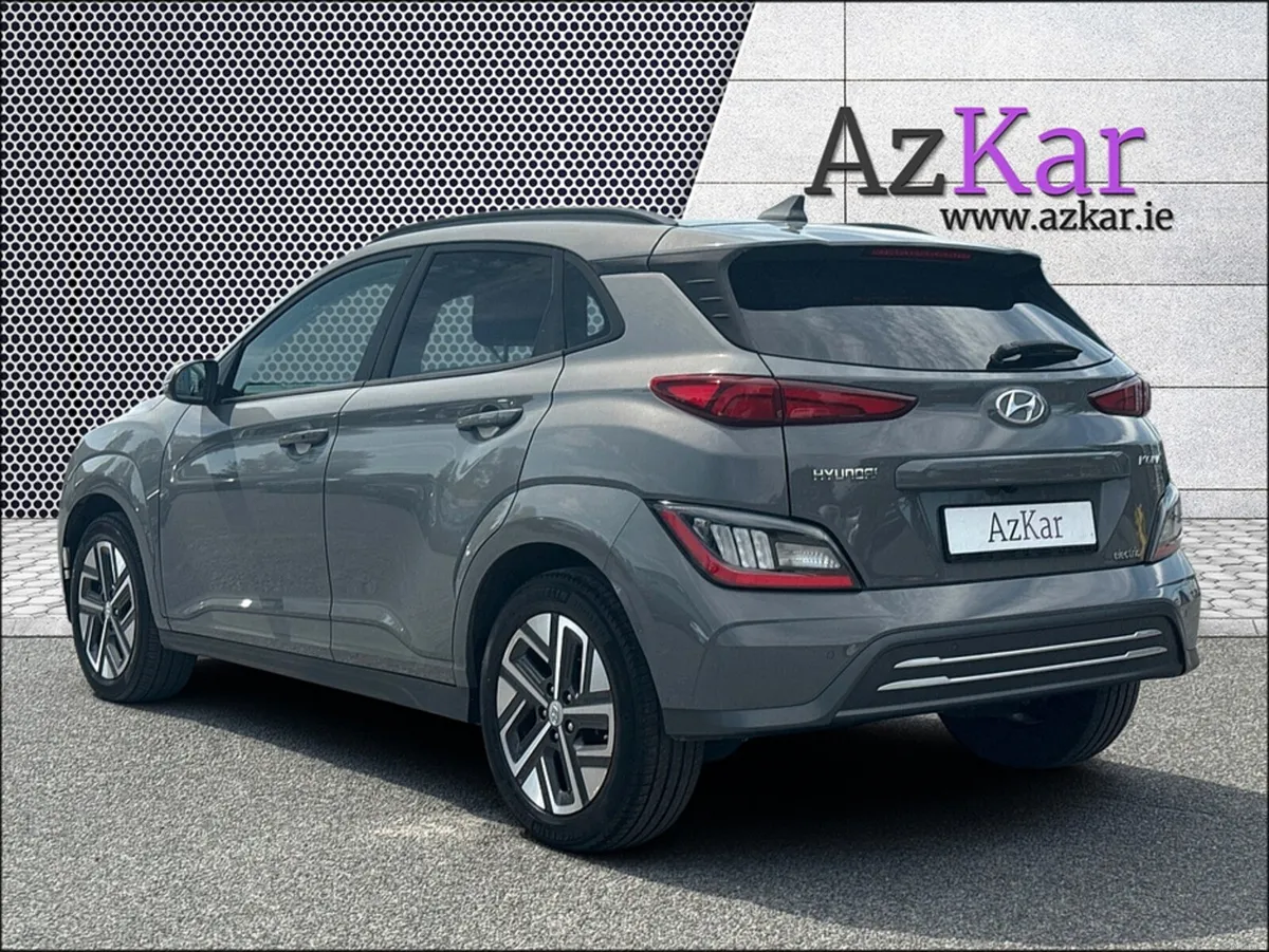 Hyundai KONA 2023 PREMIUM 64KWH 204BHP LONG RANGE - Image 6