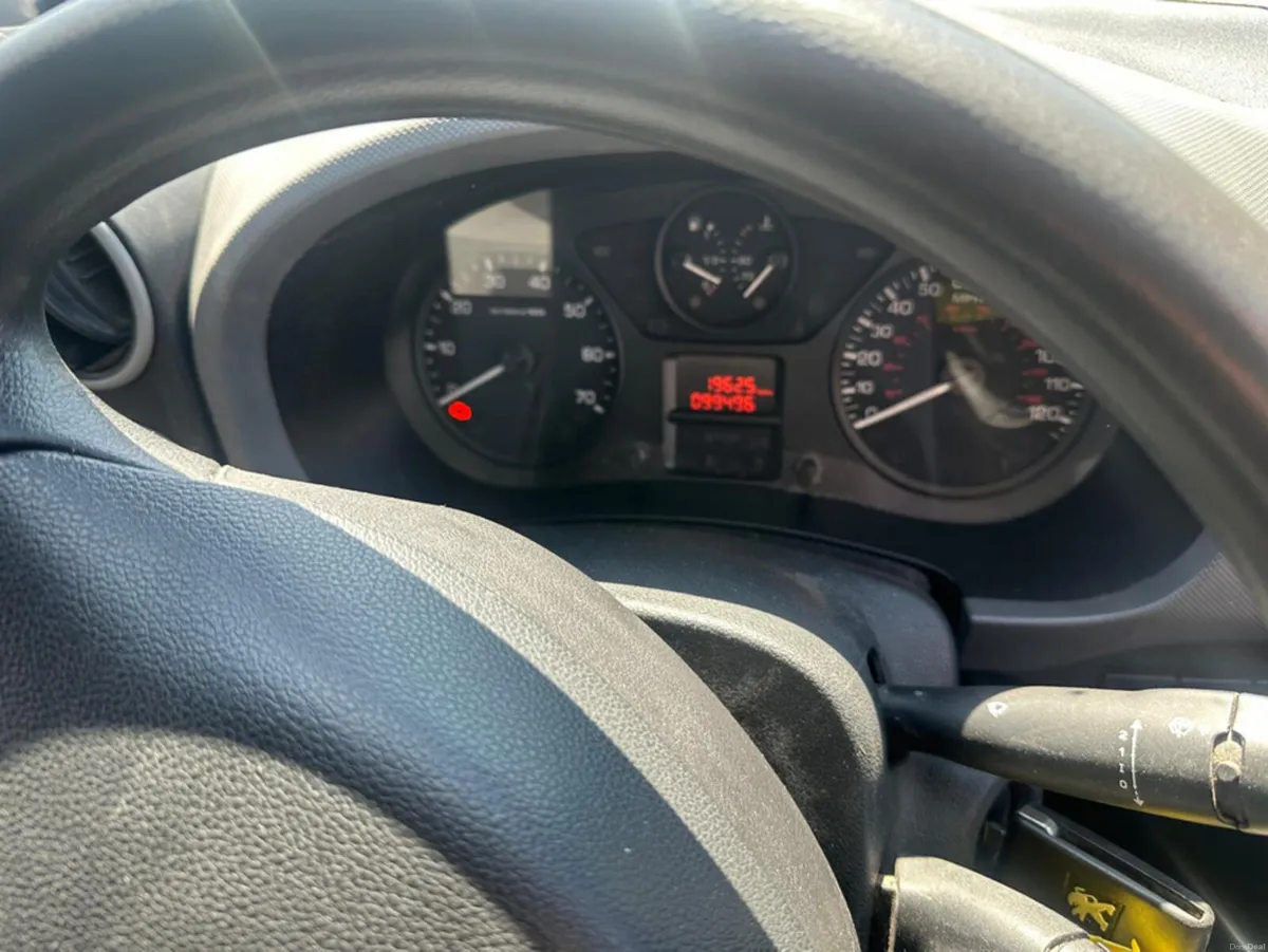 Peugeot Partner PROFESSIONAL - Image 6
