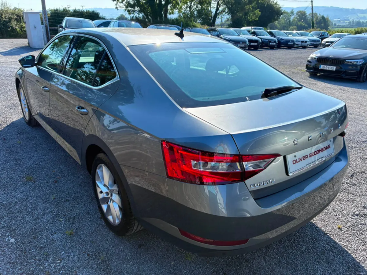 Skoda Superb AMBITION 2.0 TDI 150 BHP DSG - Image 3