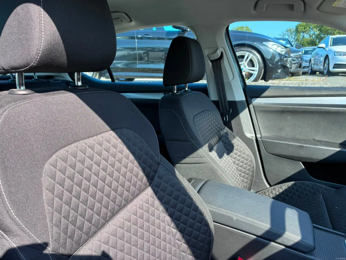 Skoda Superb AMBITION 2.0 TDI 150 BHP DSG - Image 5
