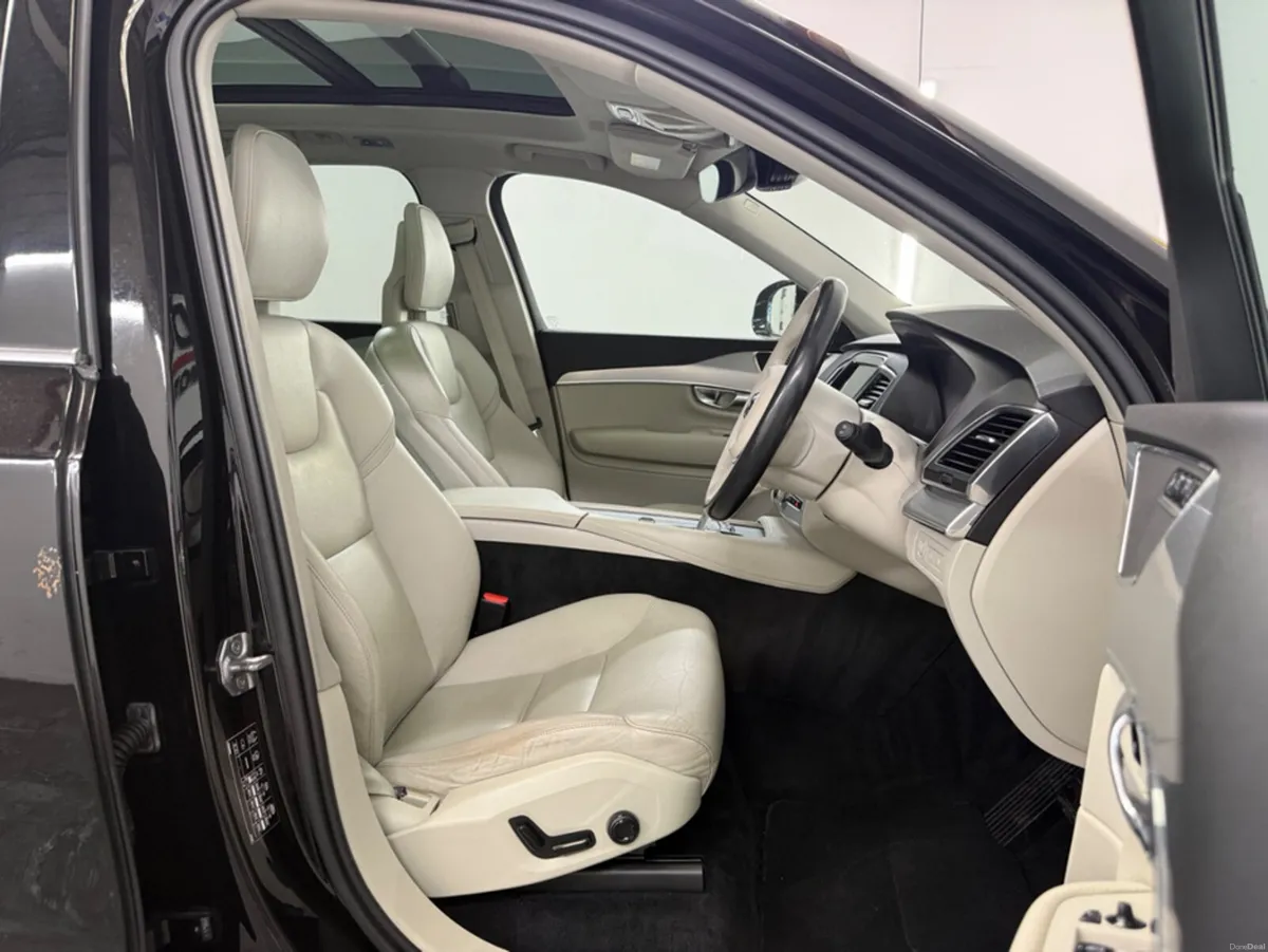 Volvo XC90 **T8 MOMENTUM **PRO MODEL **7 SEATS **2 - Image 5