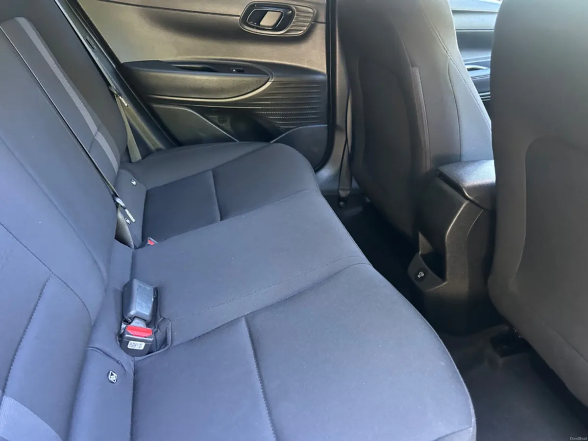 Hyundai i20 DELUXE PLUS 5DR - Image 6