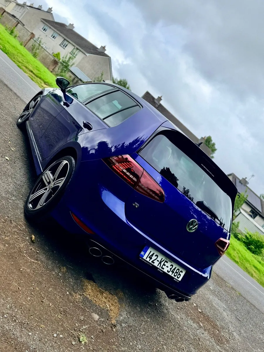 Volkswagen Golf R - Image 3