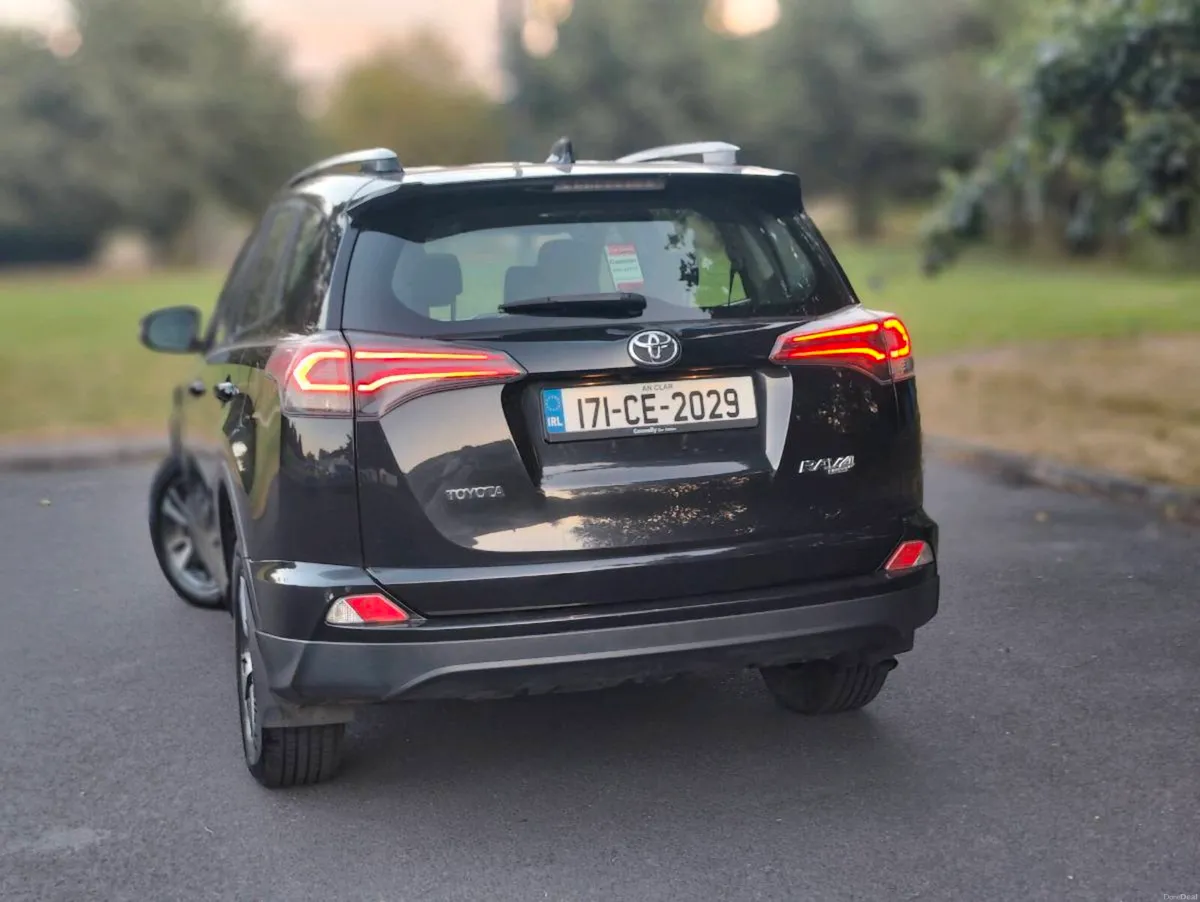 Toyota RAV4 2.0Lit Diesel Luna Full Serv History - Image 2