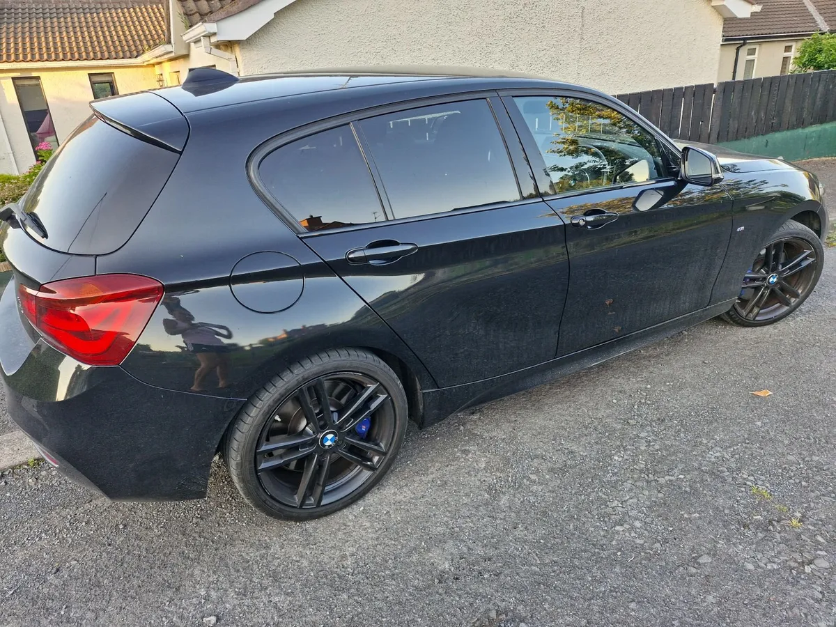 BMW 1-Series 2017. Shadow Edition 2l - Image 2