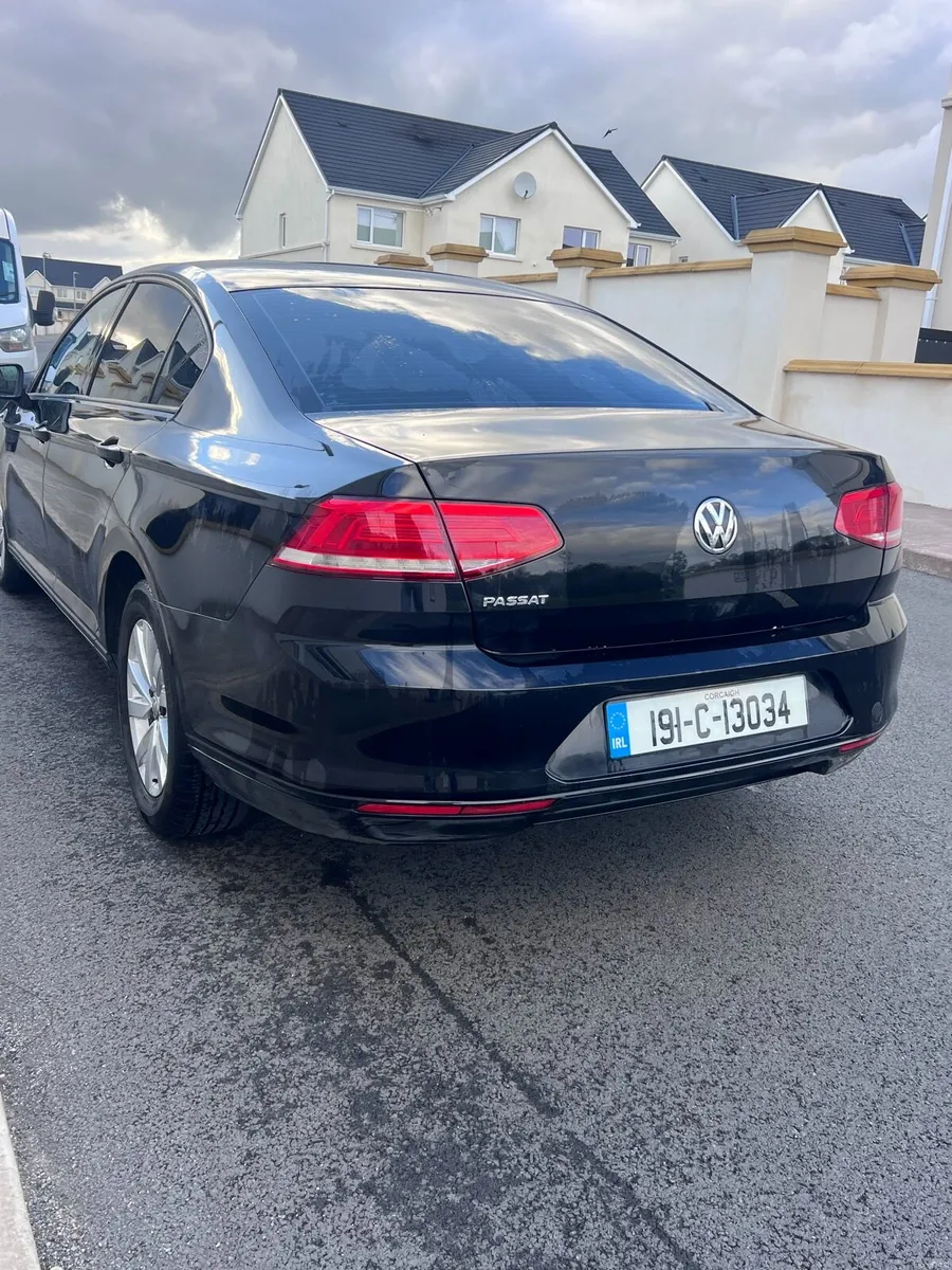 Car - Image 3