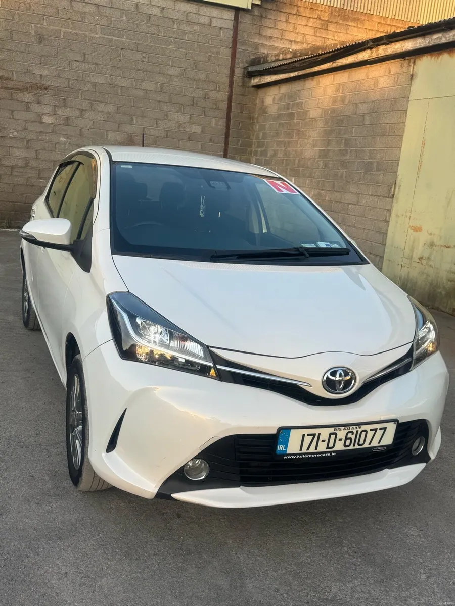Toyota vitz - Image 2
