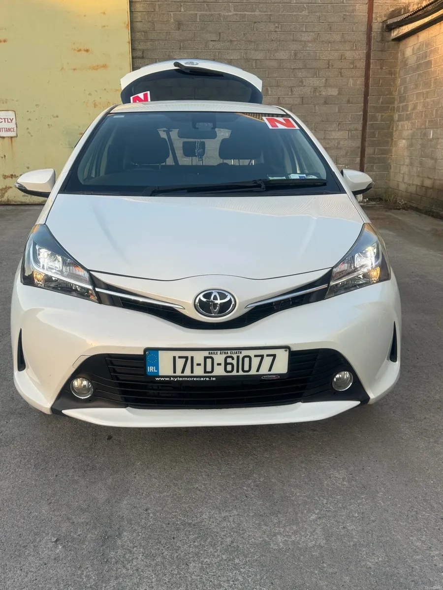 Toyota vitz - Image 6