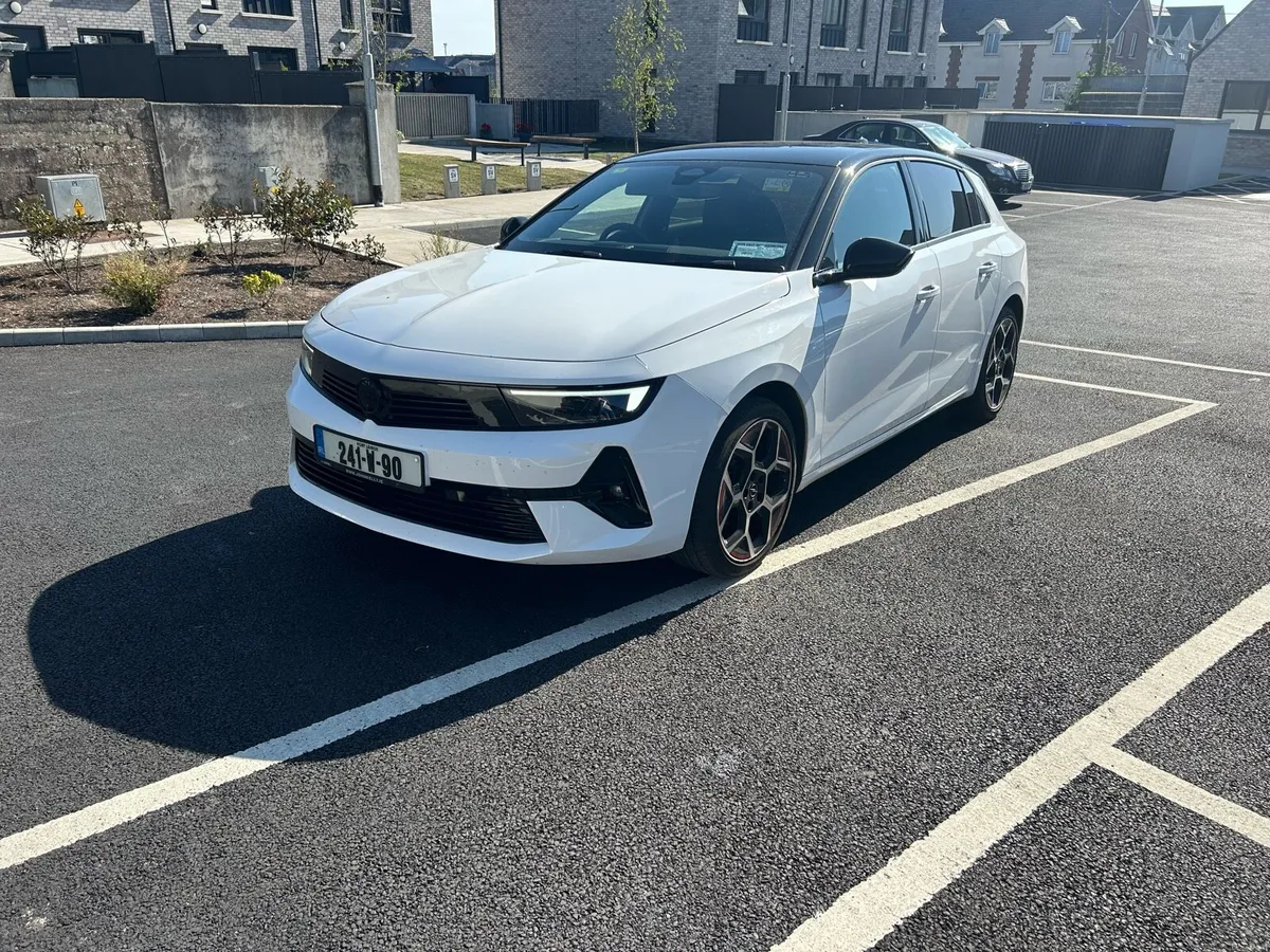 Opel Astra GS 1.2 Turbo Petrol 130PS - Image 2