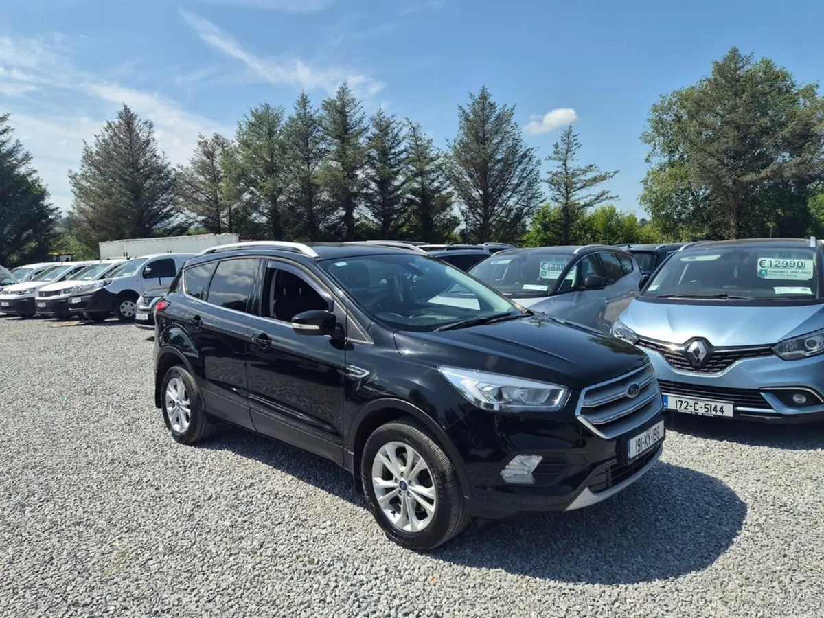 Ford Kuga Titanium 1.5 TDCI 120PS FWD 4D - Image 2