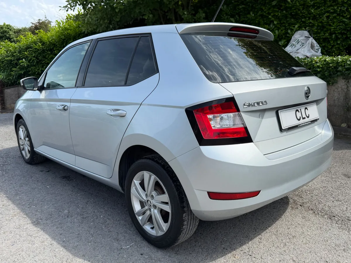 2019 Skoda Fabia Ambition 1.0mpi 75HP 4DR - Image 3