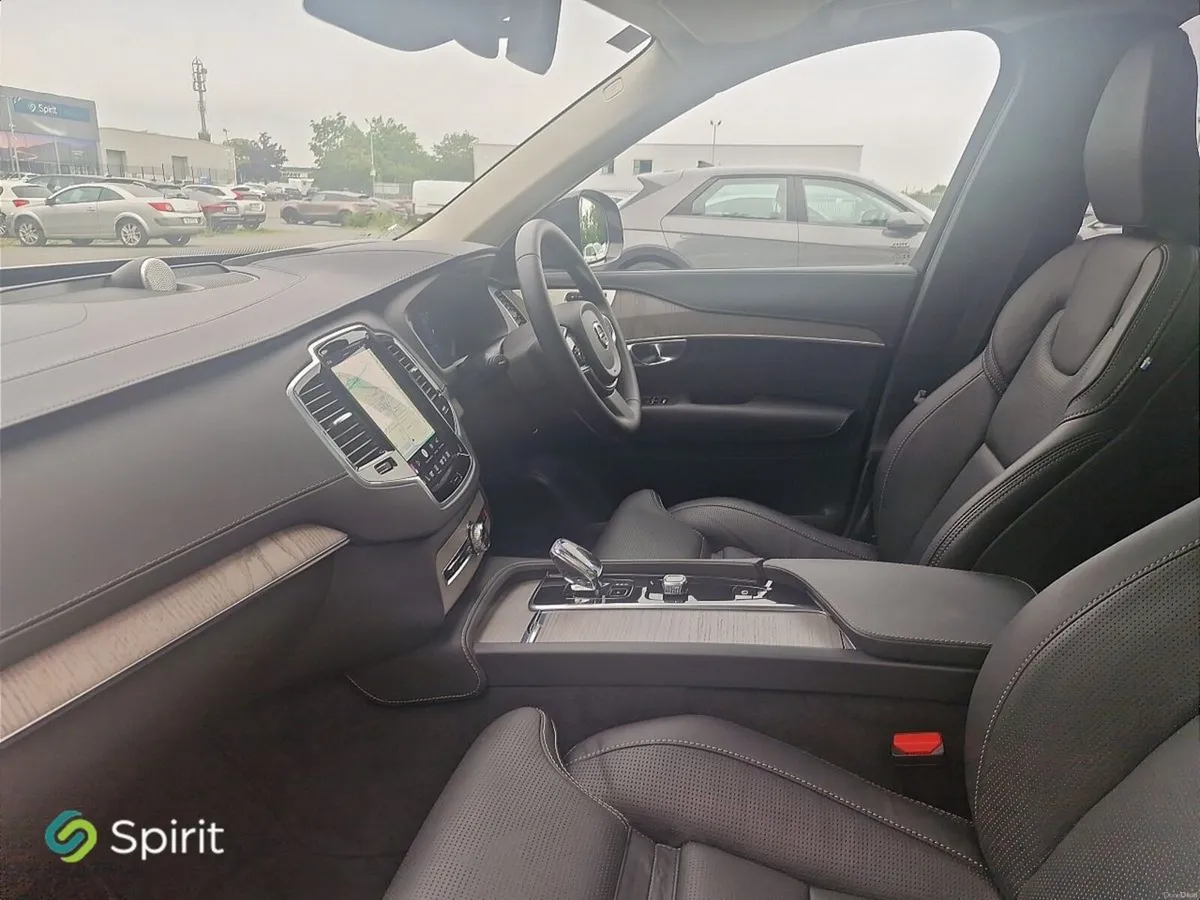 Volvo XC90 T8 Ultimate Plug In Hybrid - Image 3