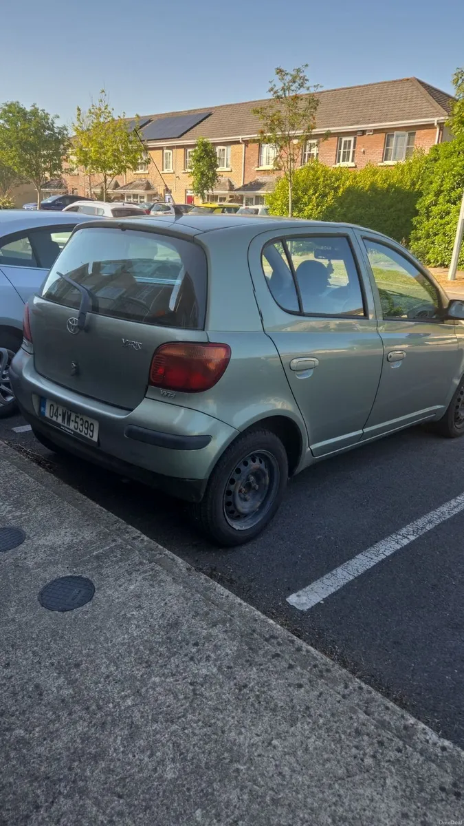 Toyota Yaris 2004 - Image 1