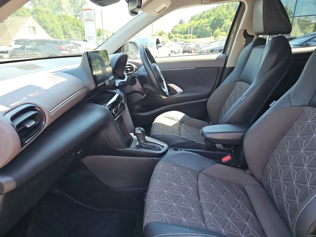 Toyota Yaris Cross YARIS CROSS SOL 4DR AUTO - Image 6