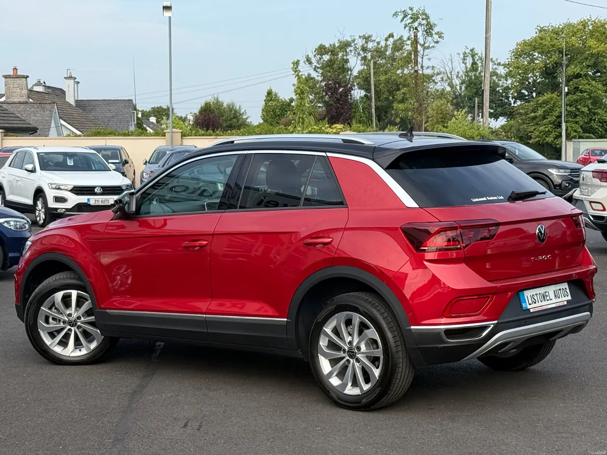 241 VW T-ROC STYLE 2.0 TDI AUTOMATIC 150BHP - Image 3