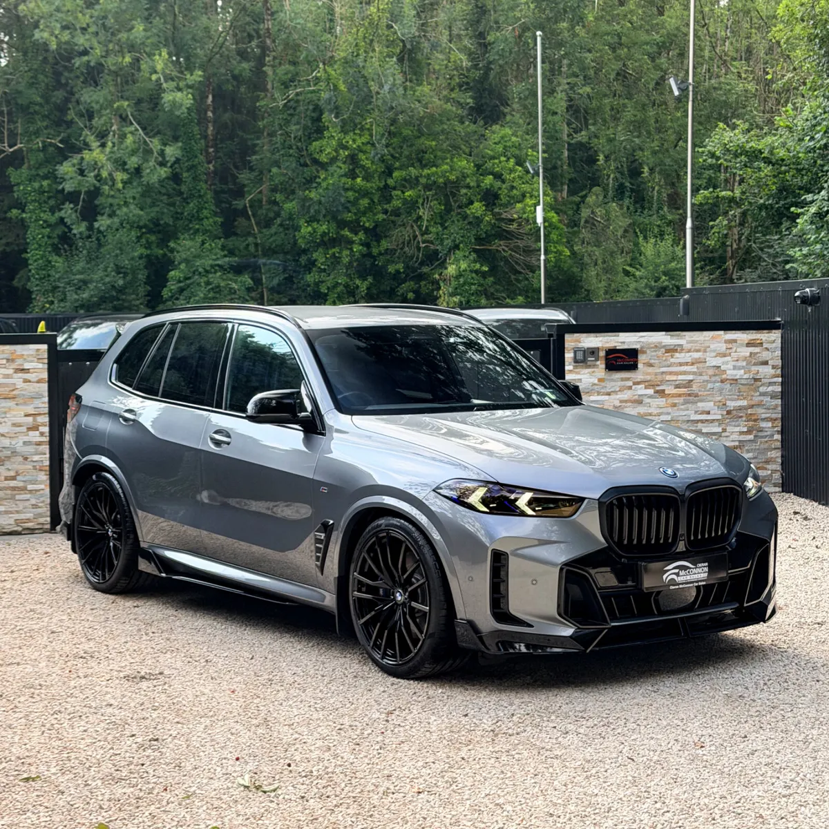 2023 (232) BMW X5 50e M Sport LCI Pro Edition – 49 - Image 1