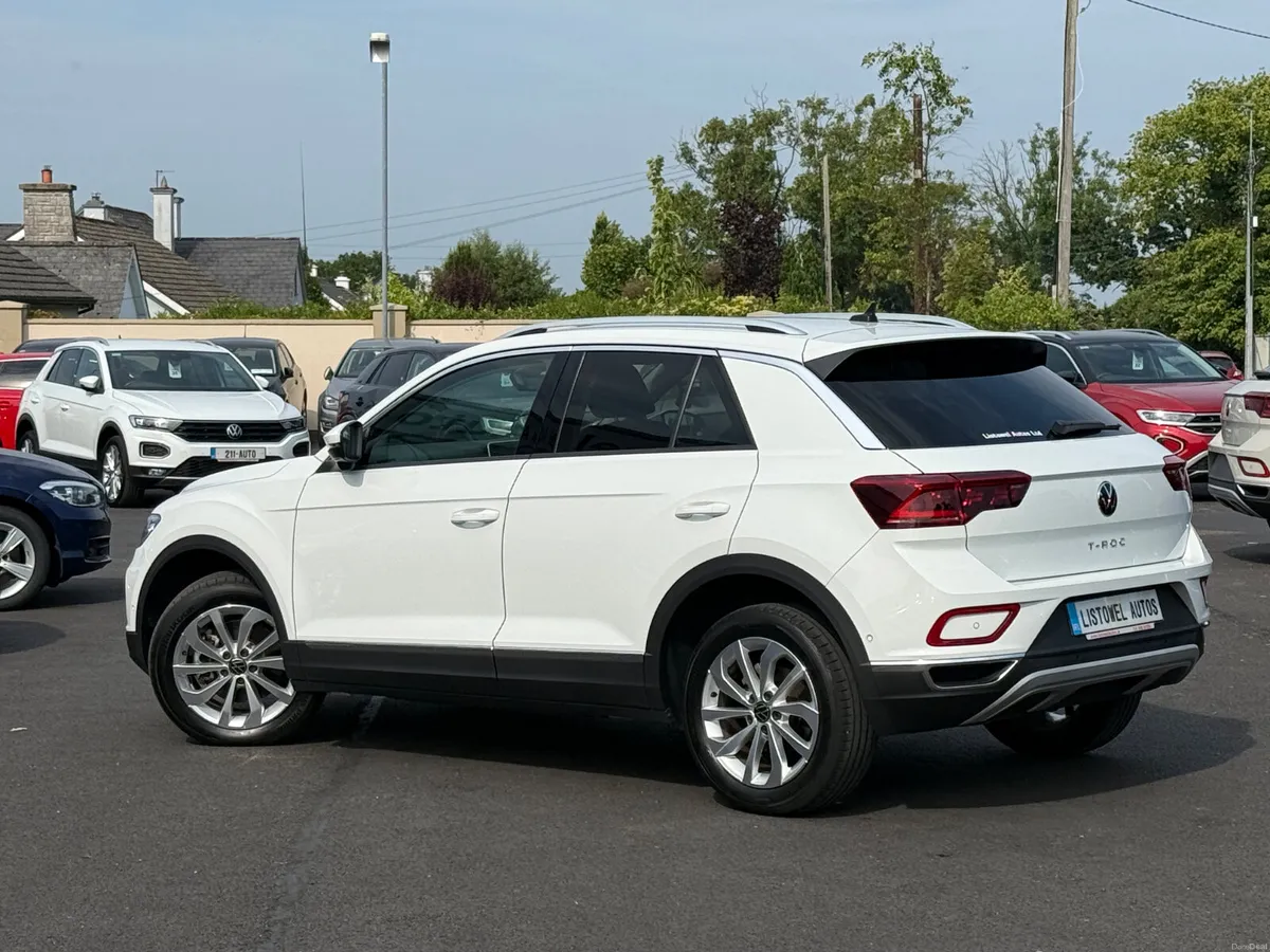 232 VW T-ROC STYLE 2.0 TDI 150BHP AUTOMATIC - Image 3