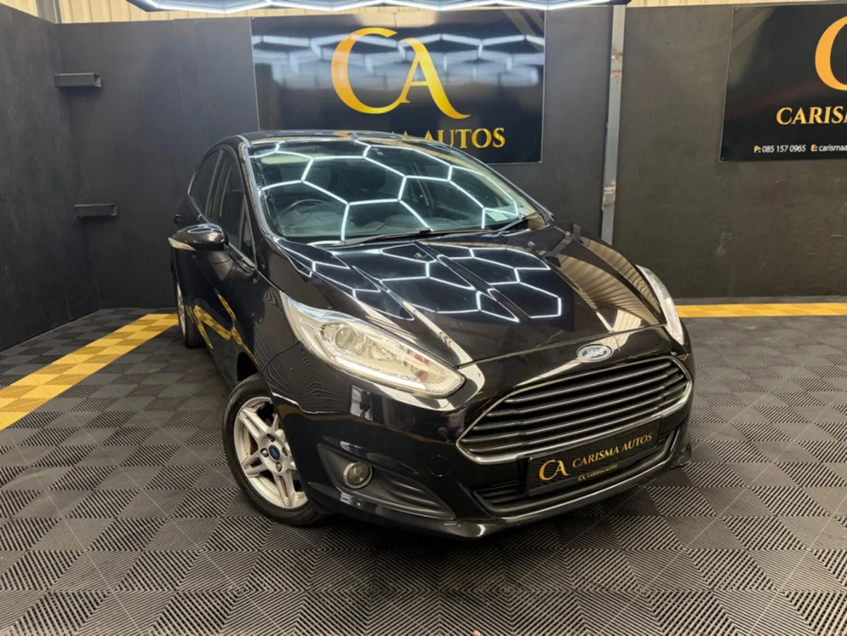 Ford Fiesta TITANIUM 1.25 60PS M5 4 MCA 4DR - Image 2