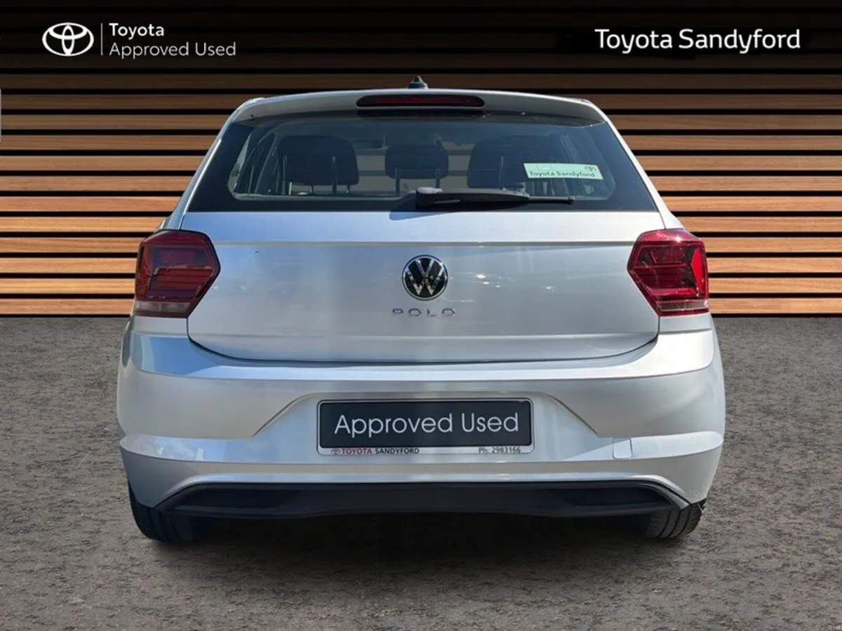Volkswagen Polo COMFORTLINE 1.0 MANUAL 80HP // AIR - Image 4