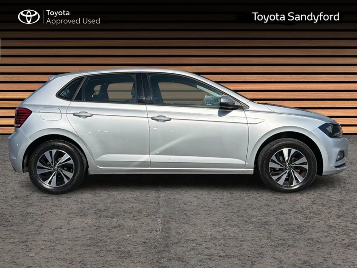 Volkswagen Polo COMFORTLINE 1.0 MANUAL 80HP // AIR - Image 3