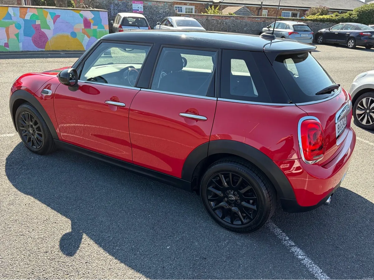 Mini Cooper 1.5D 5dr - Image 4
