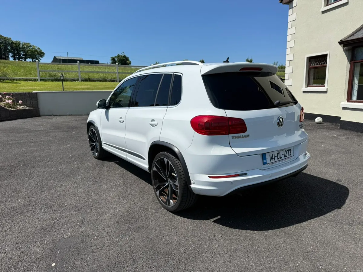 Volkswagon Tiguan R-Line - Image 3