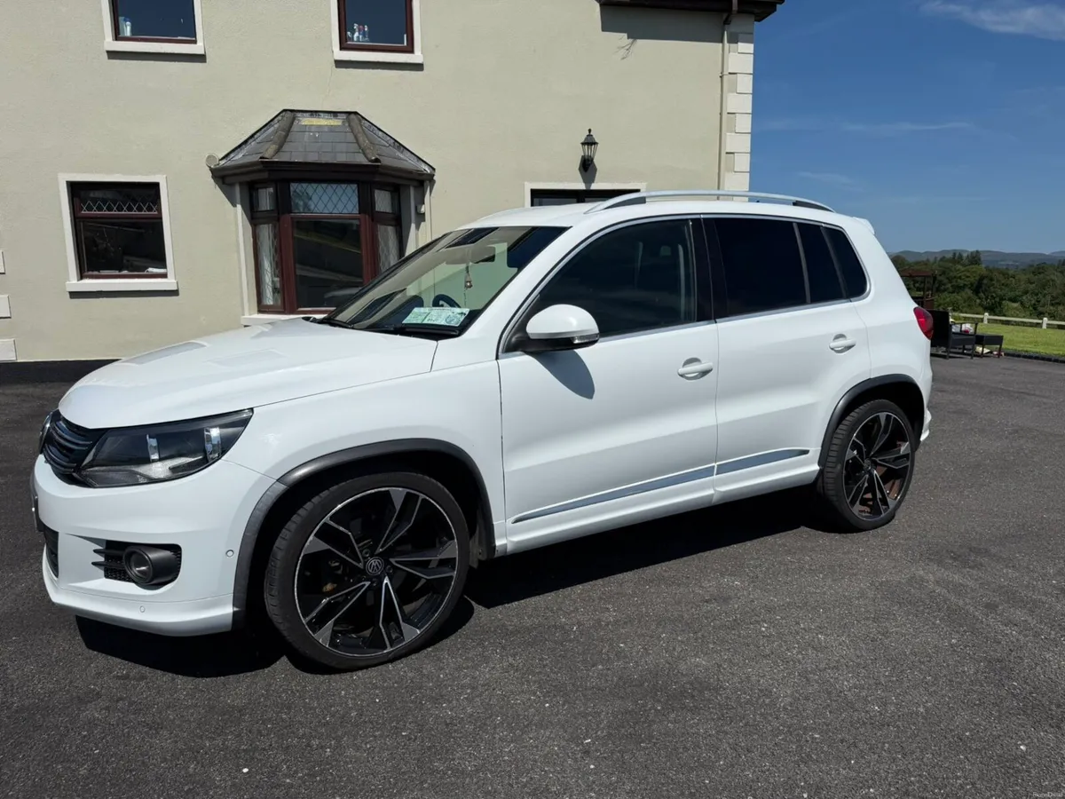 Volkswagon Tiguan R-Line - Image 4
