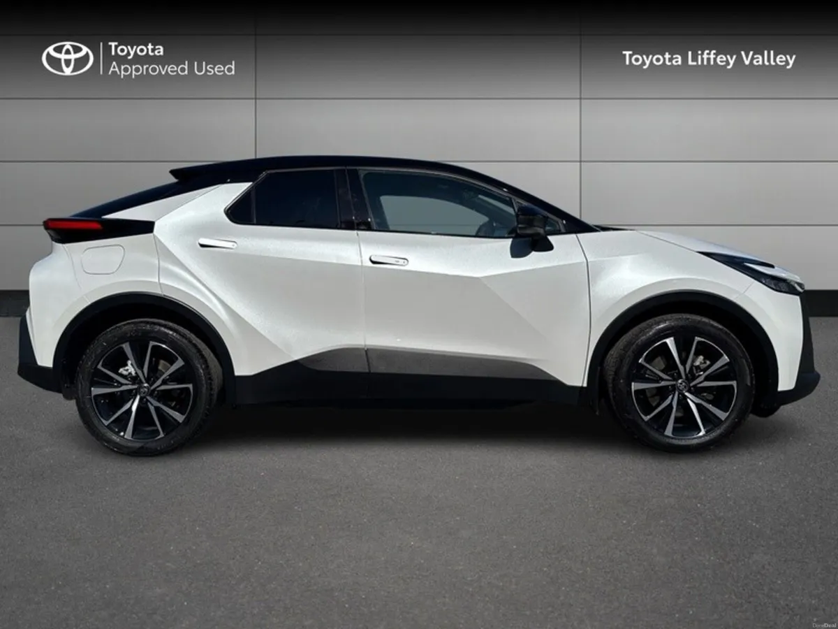 Toyota C-HR C-HR PHEV SPORT+ - Image 3