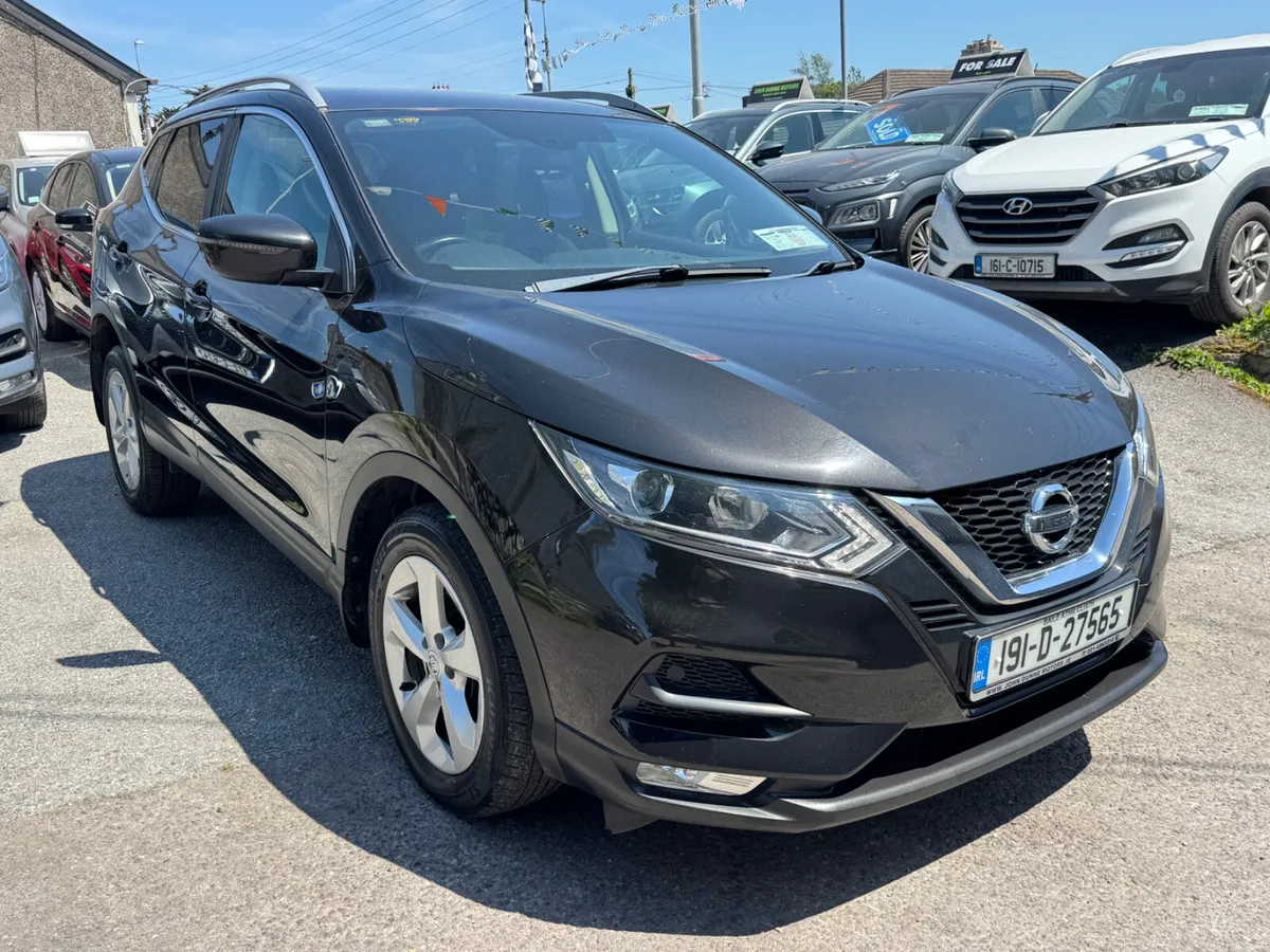 Nissan Qashqai High spec inc pan roof - Image 6