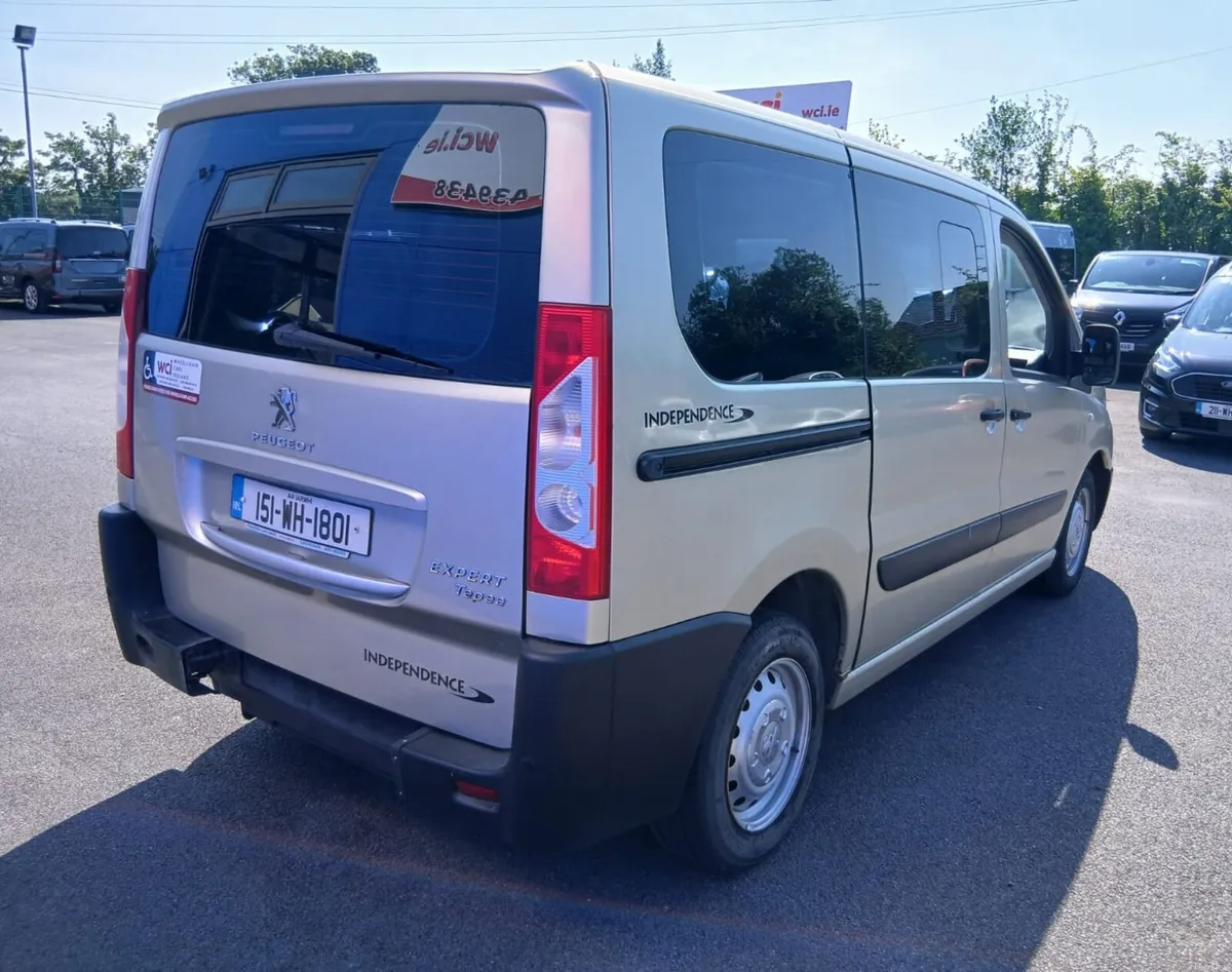 Wheelchair Accessible Peugeot Expert - Image 4
