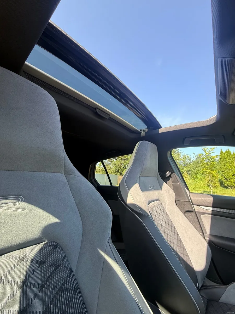 Volkswagen Golf 2022 - Image 3
