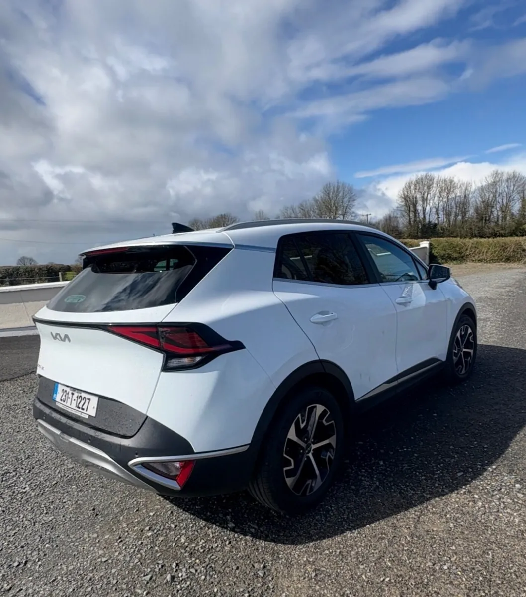 Kia Sportage 2023 - Image 3