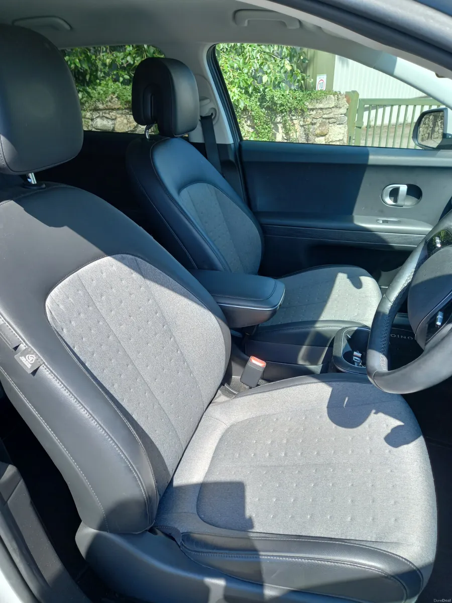 2024 Hyundai IONIQ 5 - Image 3