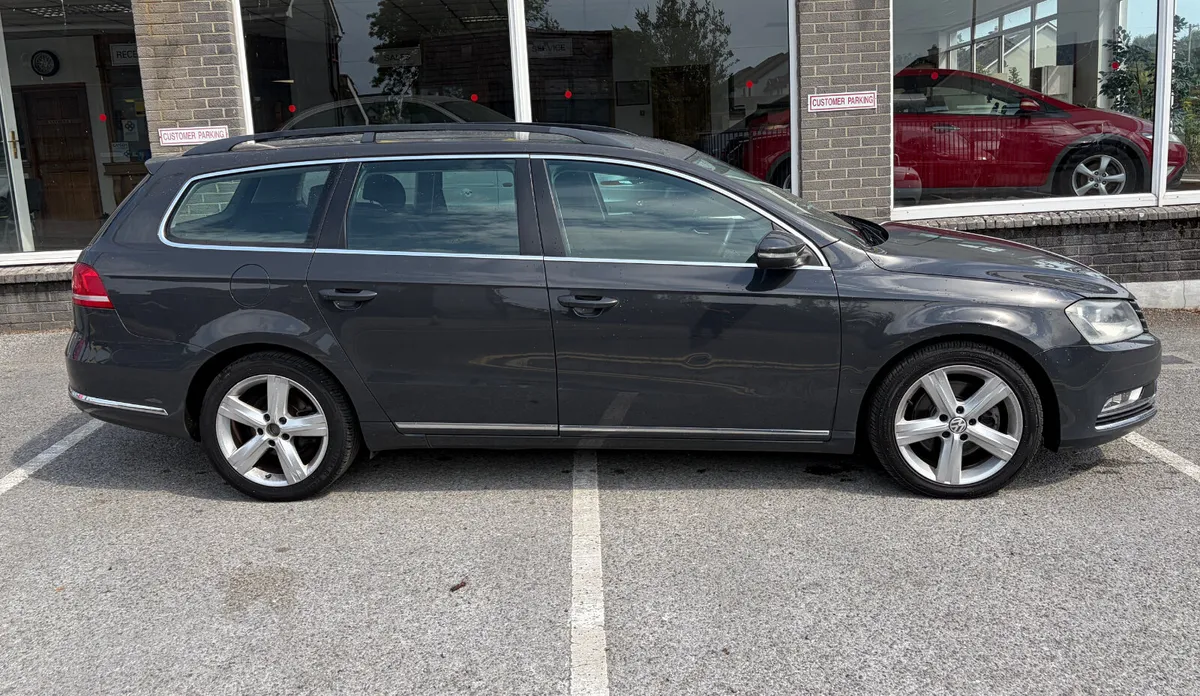 Volkswagen Passat 2.0 TDI Estate - Image 2