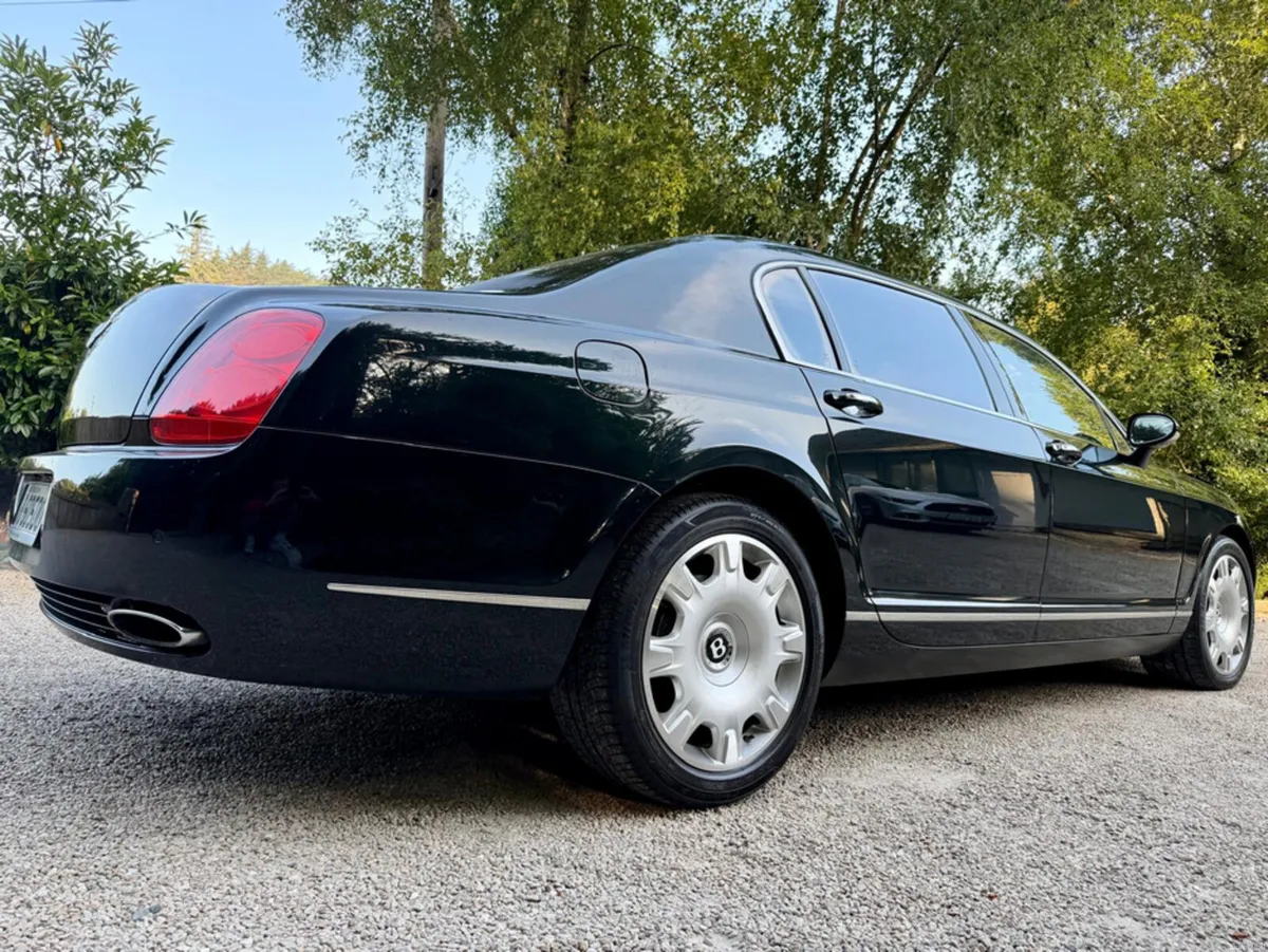 Bentley Continental FLYING SPUR 6.0  W12 - Image 4