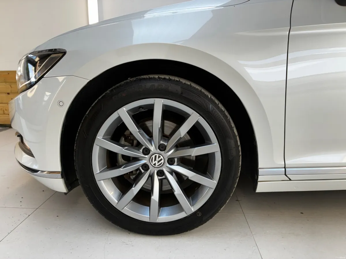 Volkswagen Passat 2.0 TDI HIGHLINE PREMIUM PLUS 19 - Image 6