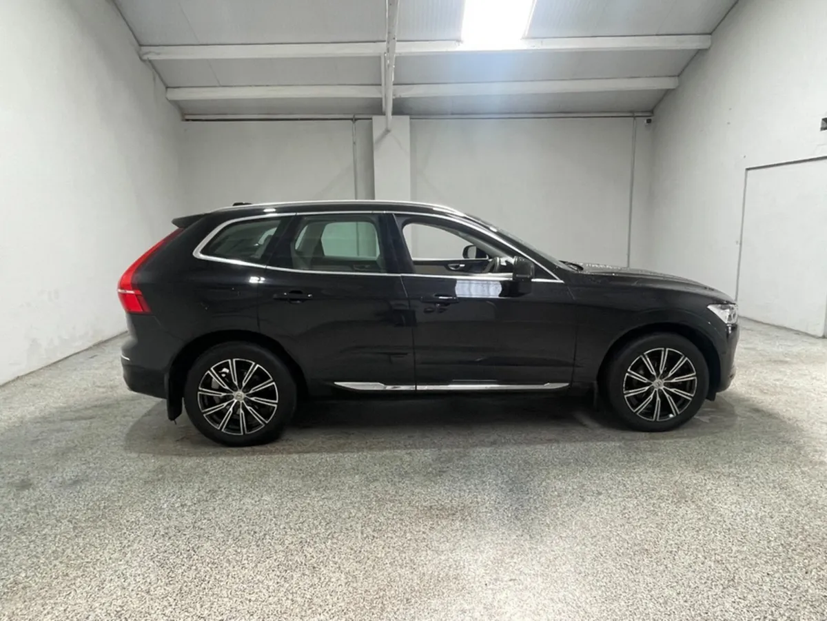 Volvo XC60 D4 AWD INSCRIPTION AUTO - 1 OWNER - FIN - Image 4