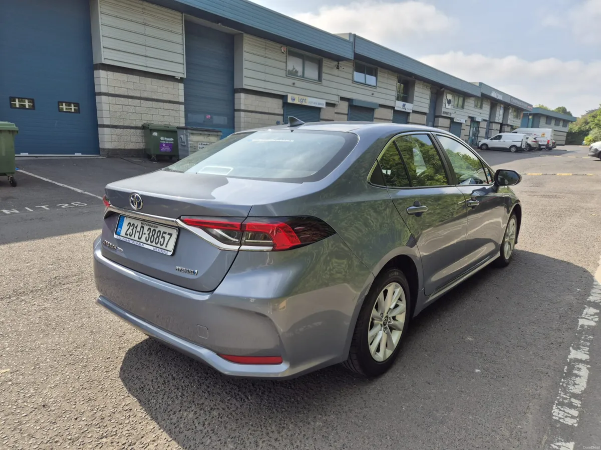 TOYOTA COROLLA/IRISH CAR/2023/1.8 HYBRID/AUTO - Image 6