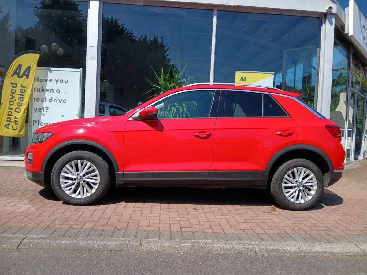 Volkswagen T-Roc 1.0 TSI 115bhp Design, Flash Red, - Image 4