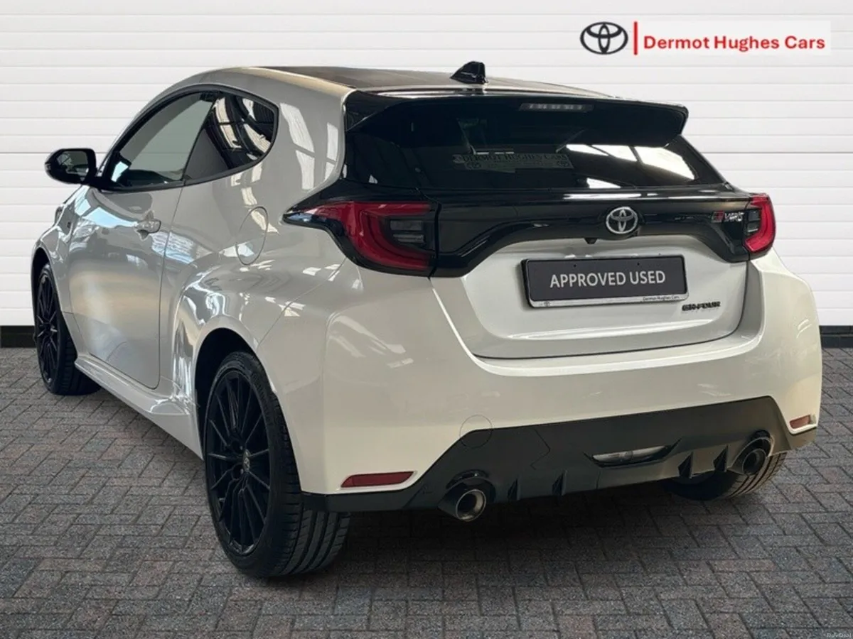 Toyota GR Yaris GR YARIS 1.6T AWD - Image 2