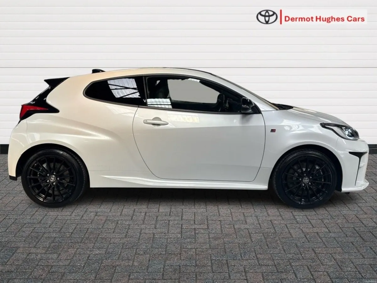 Toyota GR Yaris GR YARIS 1.6T AWD - Image 3