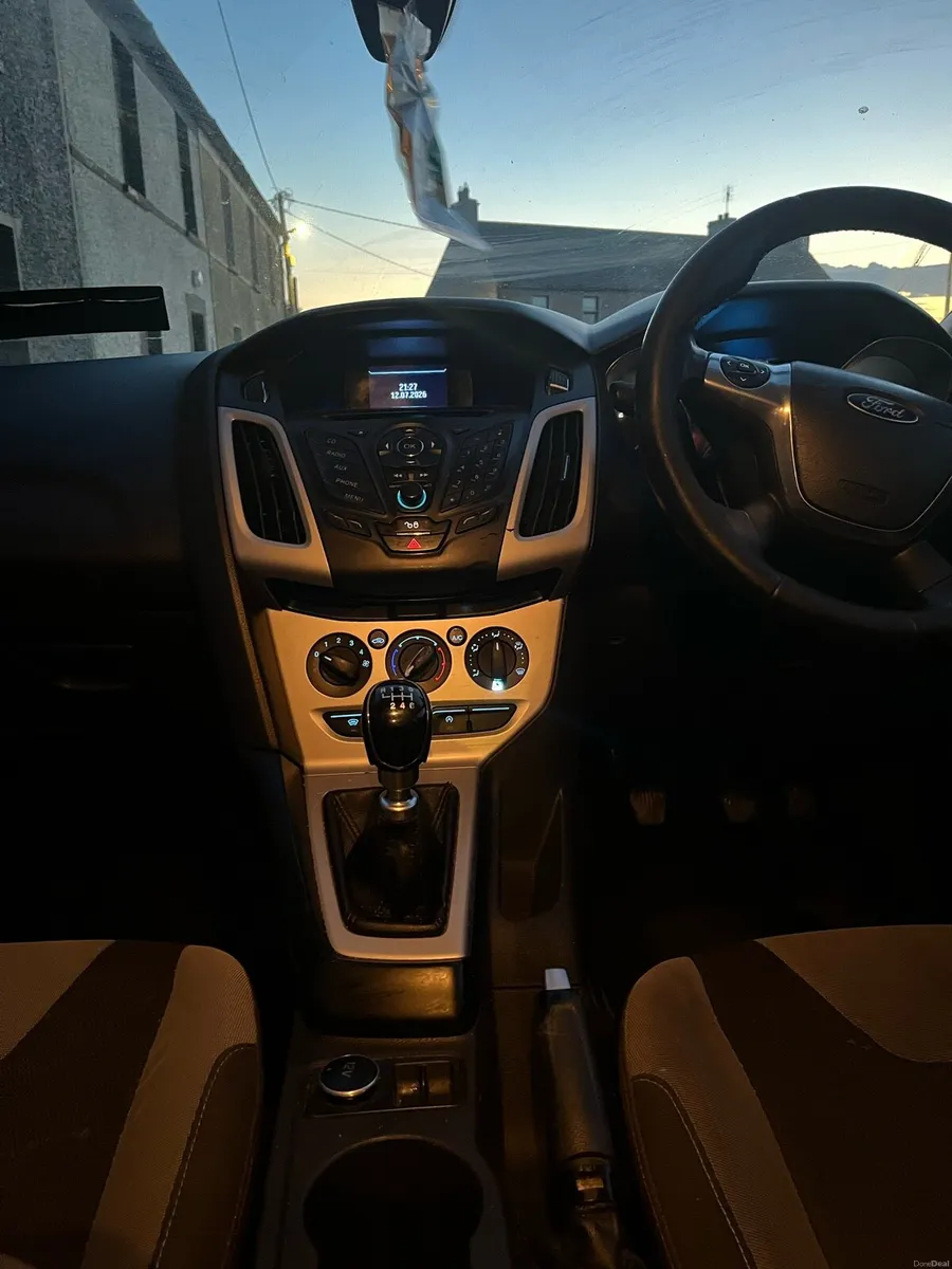 Ford Focus 1.6 - Image 4