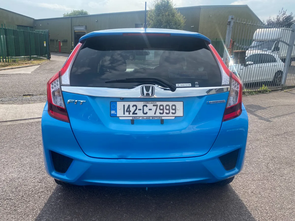 Honda Fit 2014 AUTOMATIC - Image 5