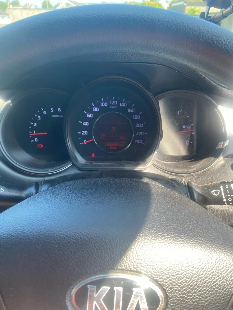 Kia Ceed 2013 1.6 - Image 2