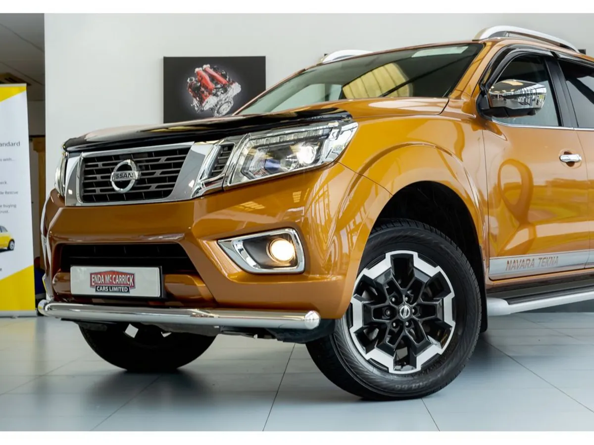 Nissan Navara TEKNA 2.3 DCi Automatic - Image 2