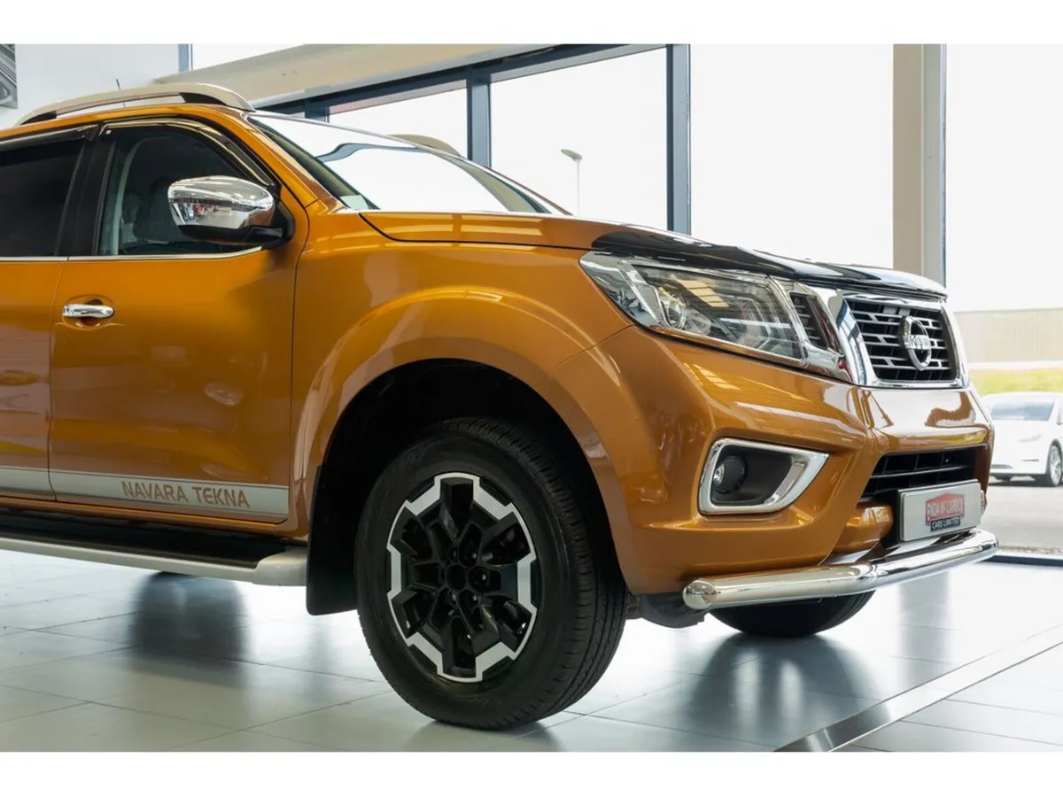 Nissan Navara TEKNA 2.3 DCi Automatic - Image 4
